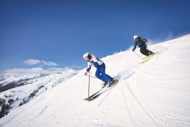 Apart Ehart – Skifahrer auf einer Skipiste
