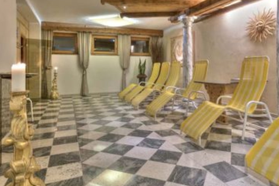 Apart Ehart Wellnessbereich mit Sauna und Dampfbad
